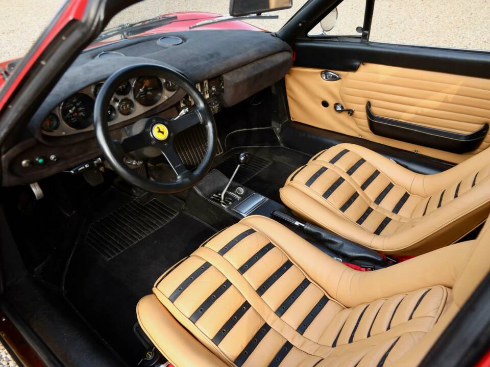 Image 46/50 of Ferrari Dino 246 GTS (1974)