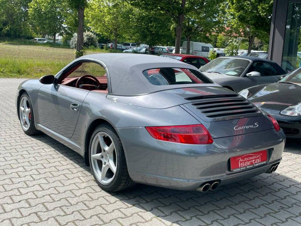 Image 5/16 of Porsche 911 Carrera S (2005)