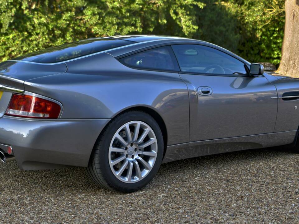 Bild 13/50 von Aston Martin V12 Vanquish (2001)