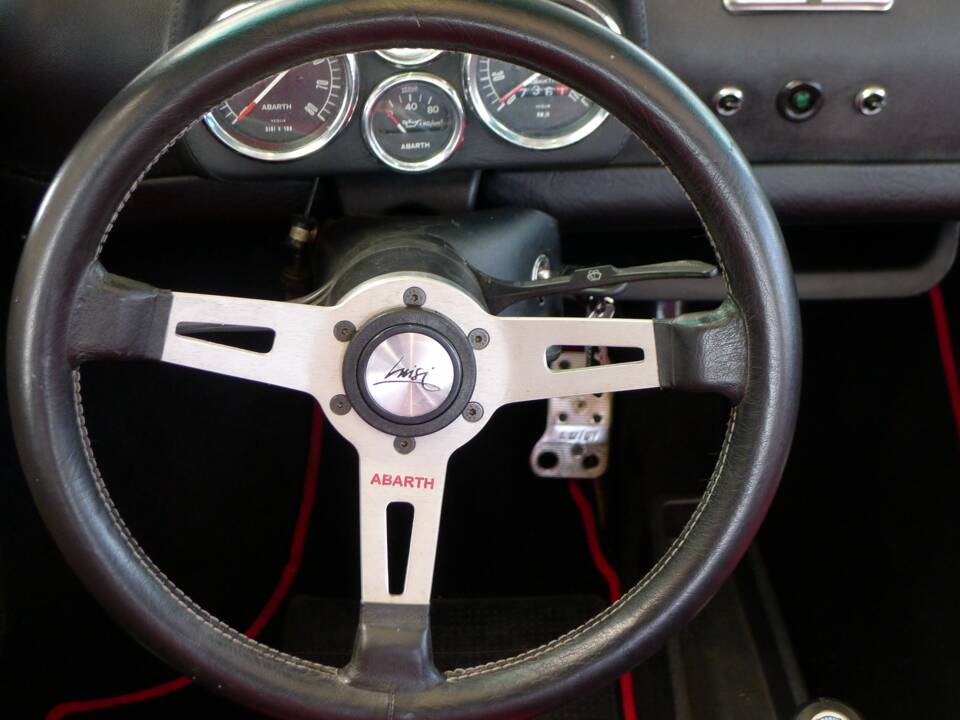 Image 14/26 de FIAT 500 F (1972)