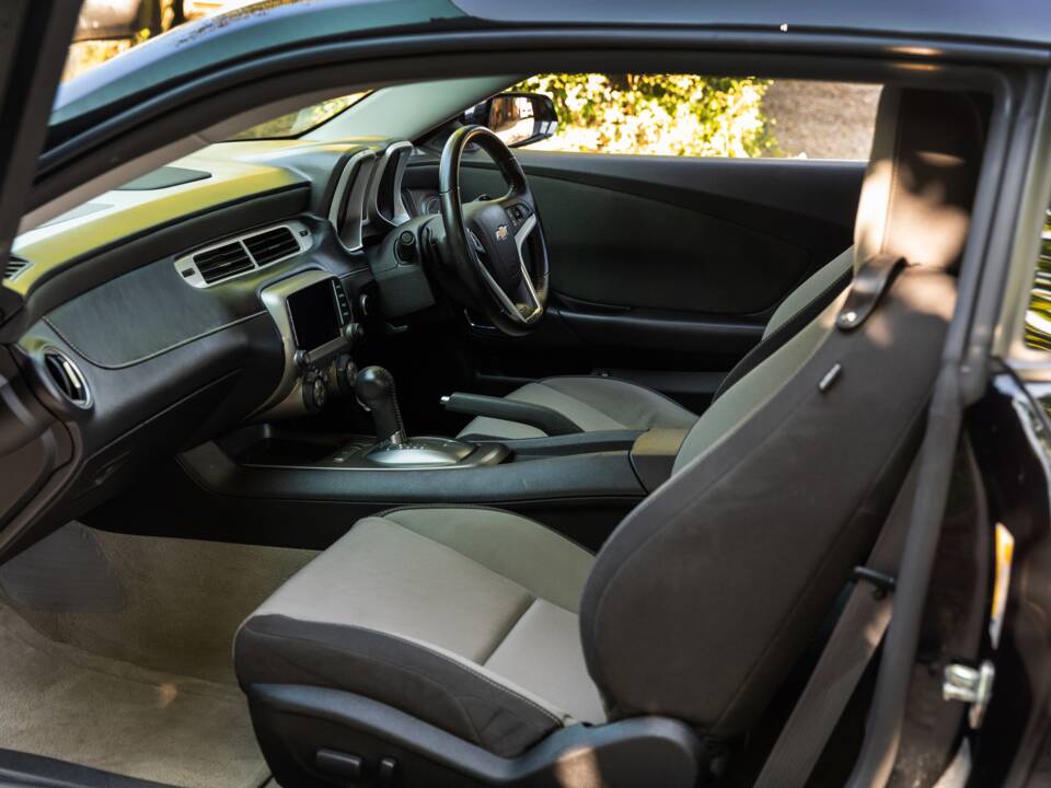 Image 17/33 de Chevrolet Camaro (2015)