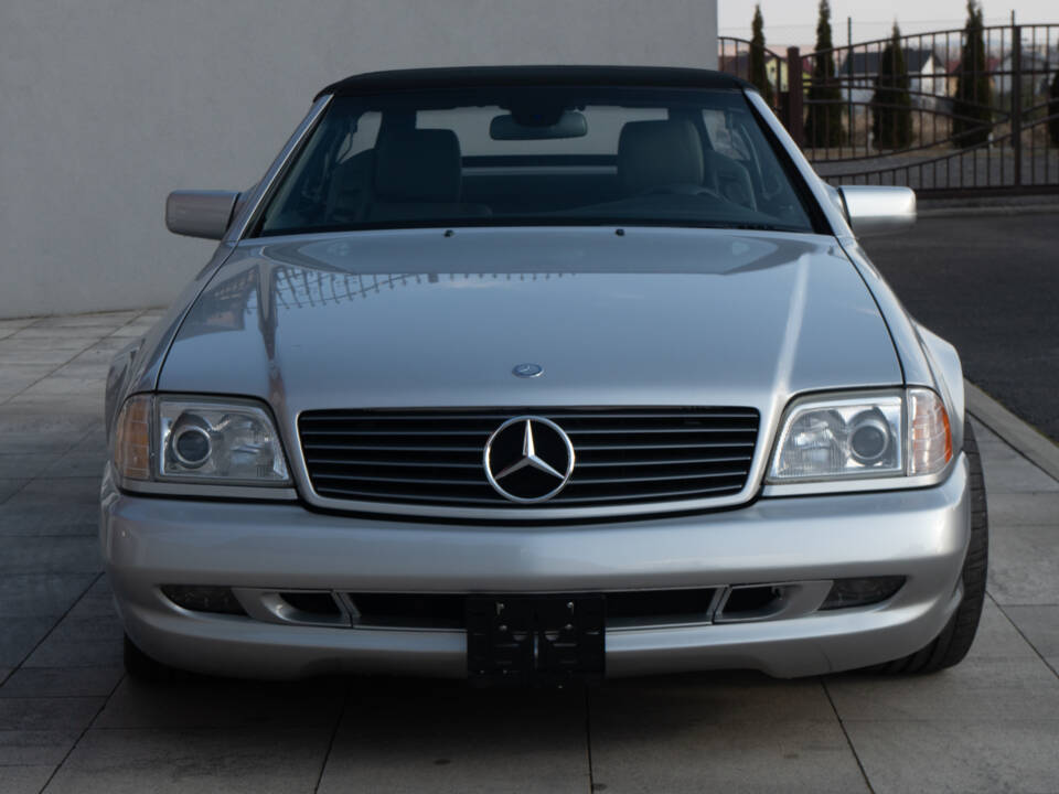 Bild 25/75 von Mercedes-Benz SL 500 (1997)