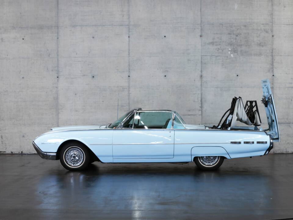 Immagine 11/50 di Ford Thunderbird (1962)
