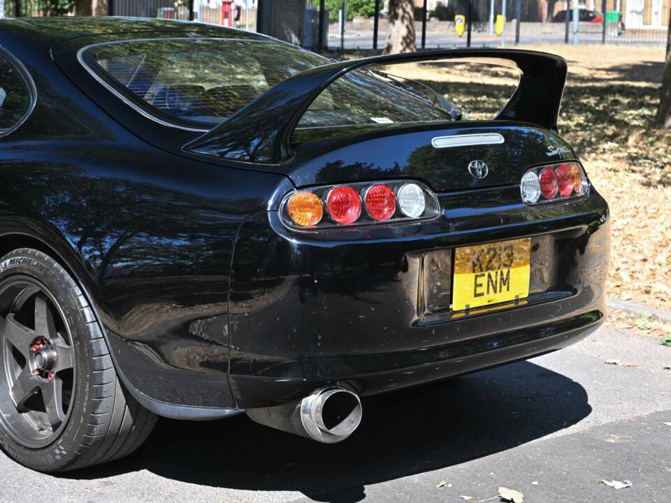 Image 43/50 of Toyota Supra (1993)