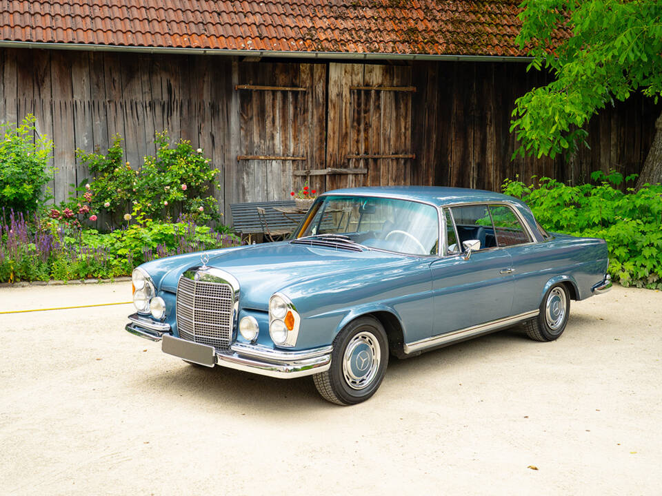 Bild 1/47 von Mercedes-Benz 280 SE (1969)