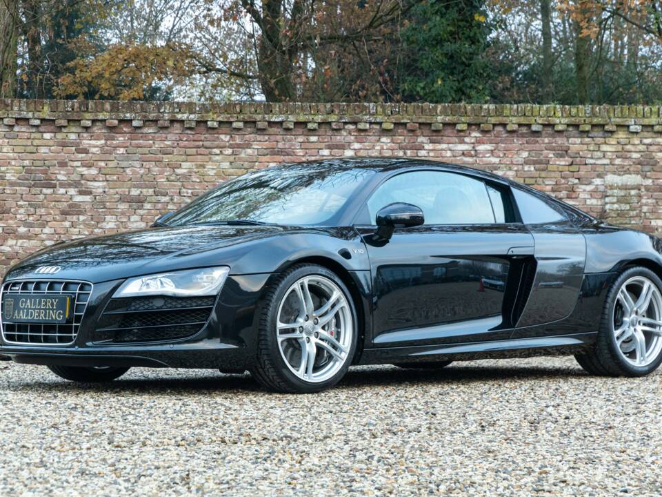 Image 41/50 de Audi R8 V10 (2011)