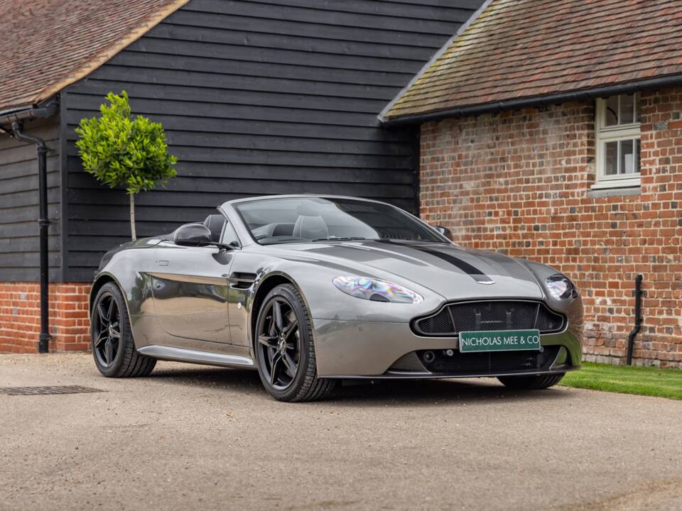 Afbeelding 72/75 van Aston Martin V12 Vantage AMR Roadster (2018)