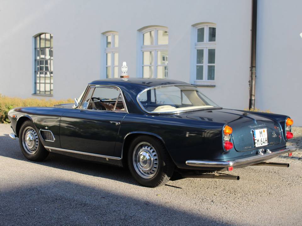 Image 7/58 of Maserati 3500 GTI Touring (1963)