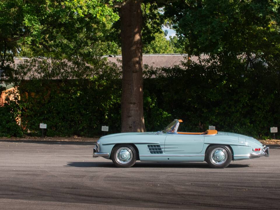 Image 39/50 of Mercedes-Benz 300 SL Roadster (1957)