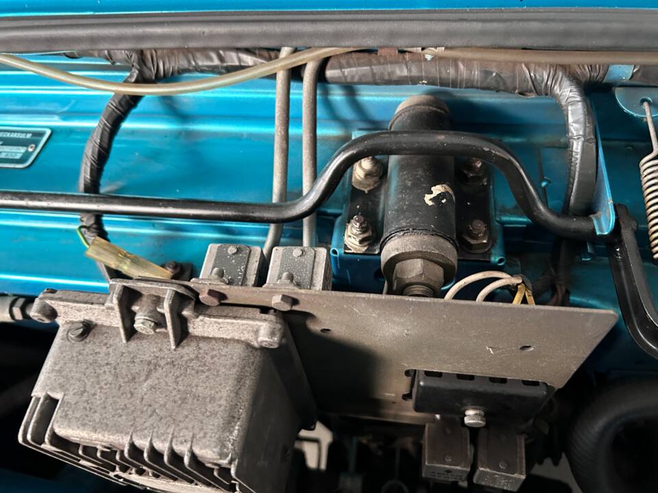 Image 26/47 of NSU Ro 80 (1976)