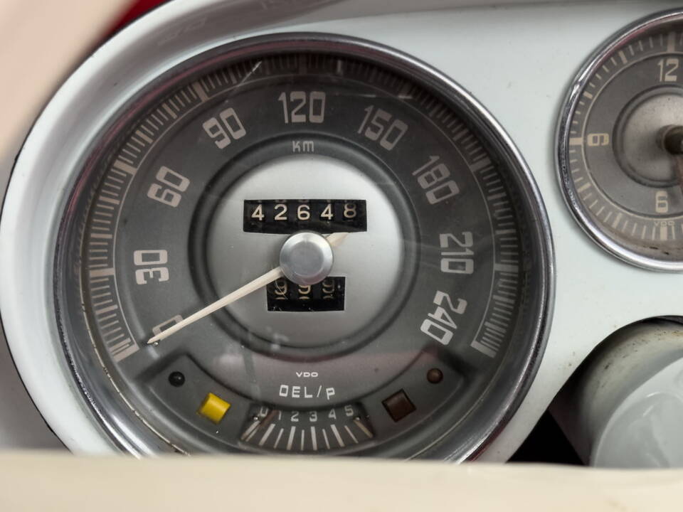 Image 25/50 of BMW 507 (1957)
