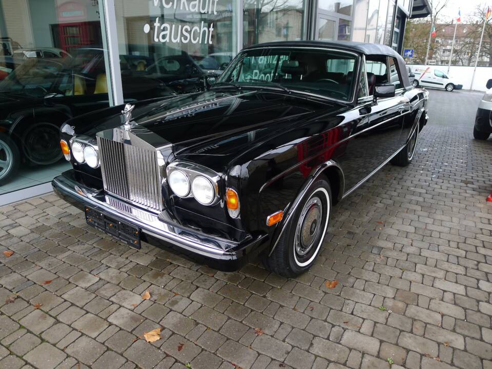 Afbeelding 2/15 van Rolls-Royce Corniche IV (1992)