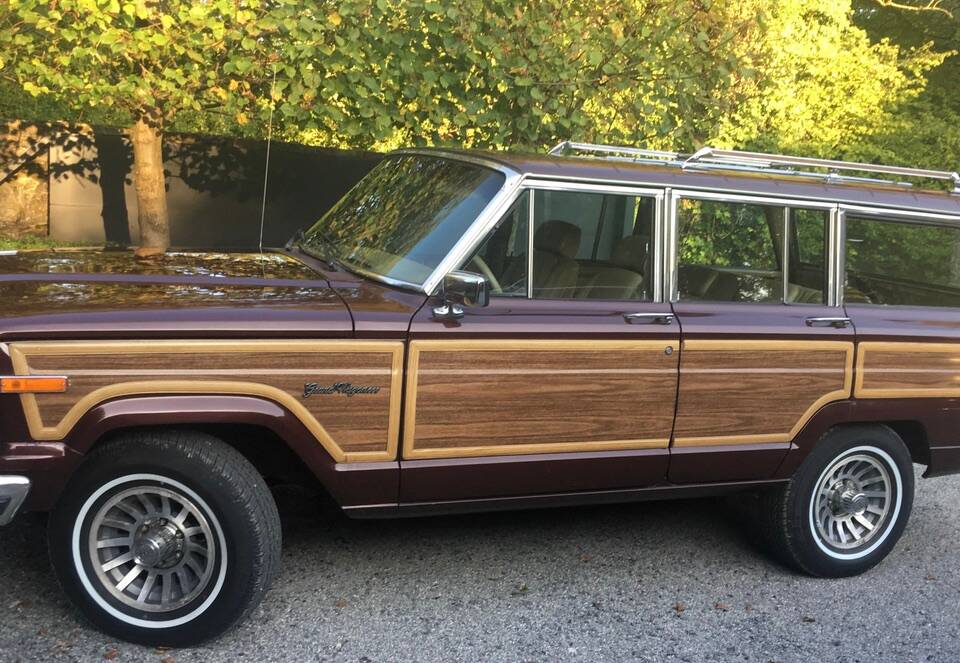 Imagen 2/14 de Jeep Grand Wagoneer (1988)