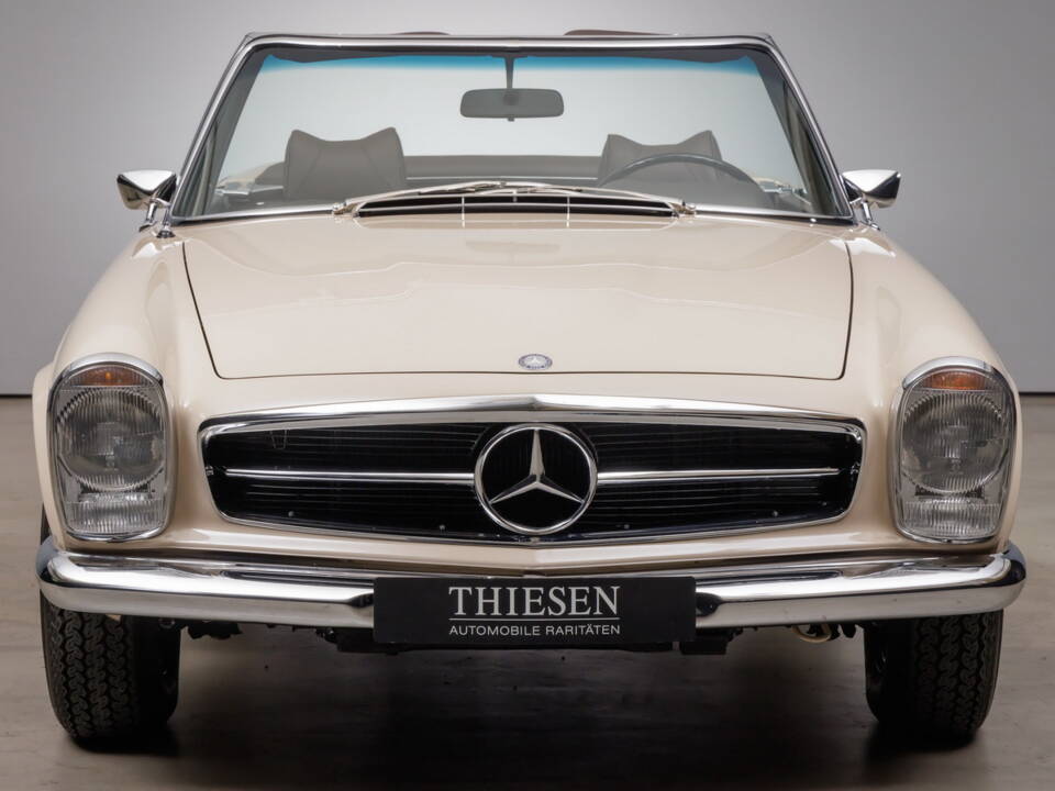 Bild 10/37 von Mercedes-Benz 280 SL (1969)