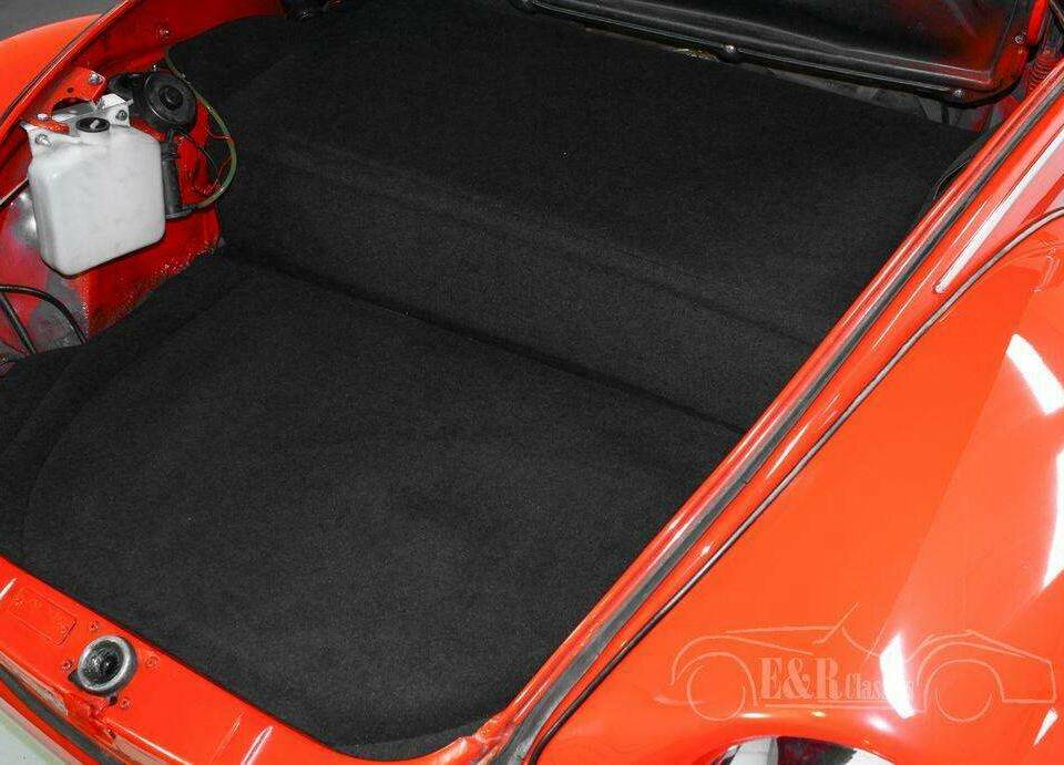 Image 18/19 of Volkswagen Escarabajo 1303 (1977)