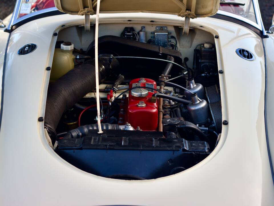 Image 20/56 of MG MGA 1500 (1957)