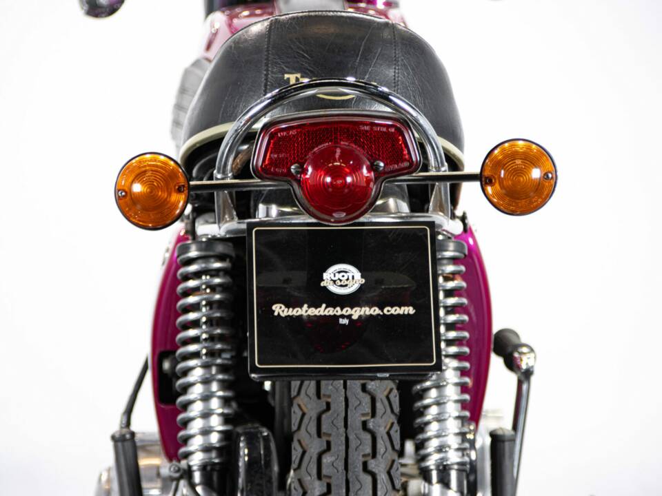 Image 12/50 de Triumph T 150 V Trident (1974)