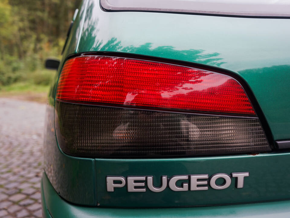 Immagine 16/56 di Peugeot 306 1.6i (1995)