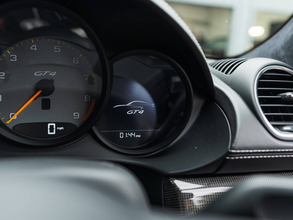 Image 33/55 of Porsche 718 Cayman GT4 Clubsport (2020)