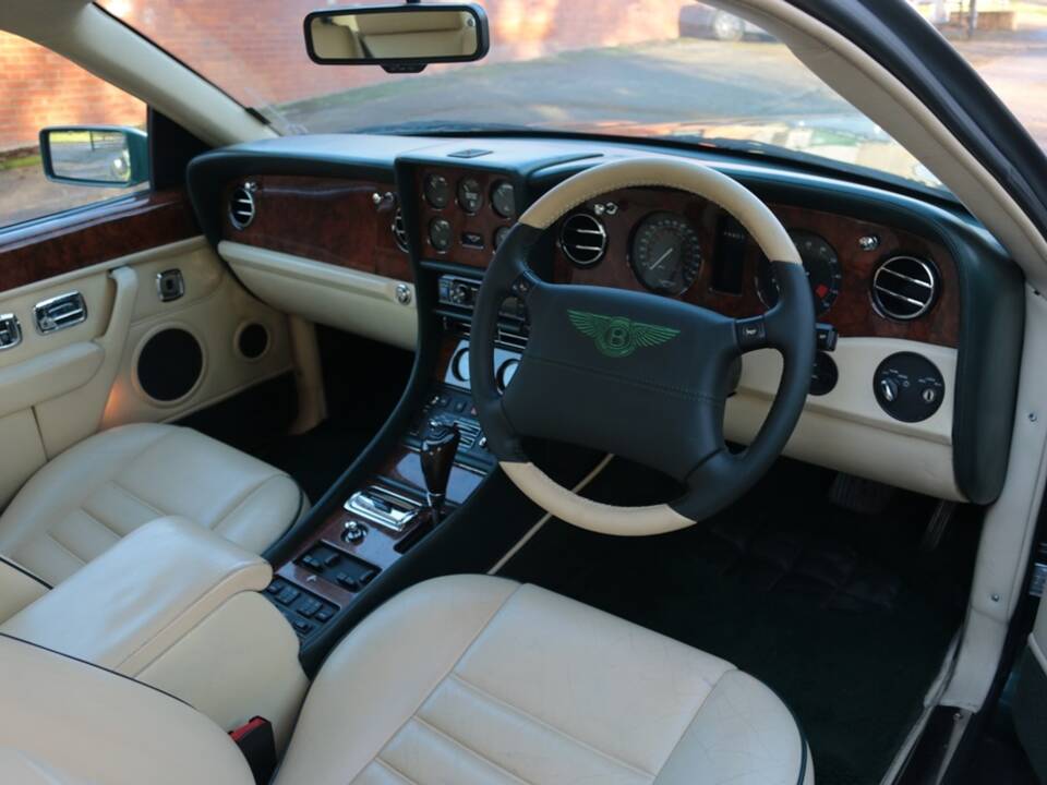 Image 4/14 of Bentley Continental R (1994)