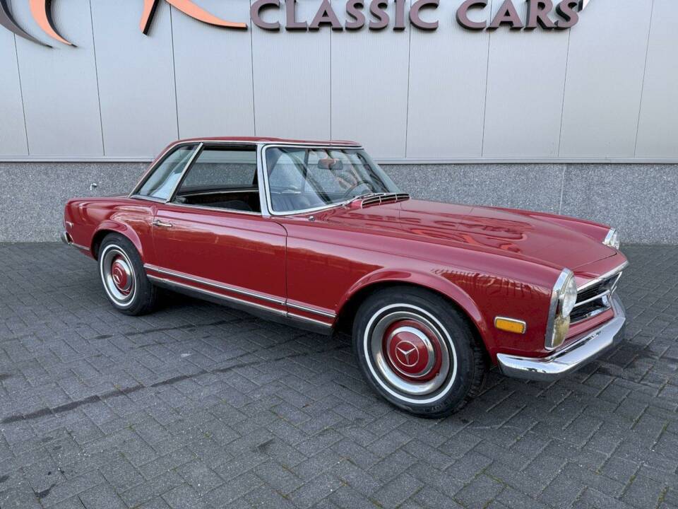 Image 13/36 of Mercedes-Benz 250 SL (1968)