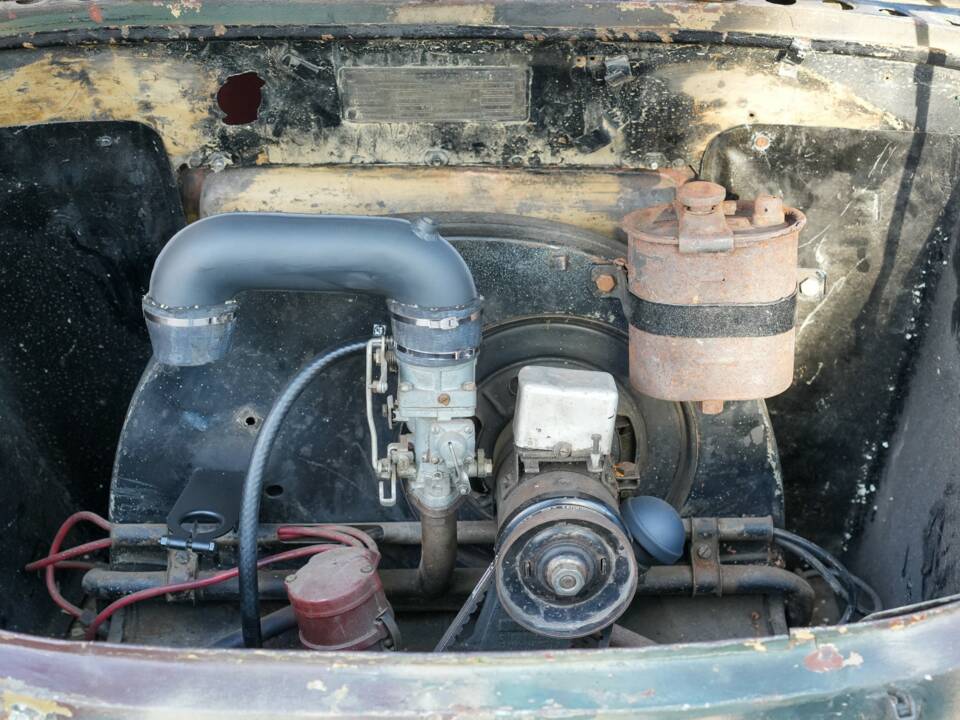 Image 5/40 of Volkswagen Schwimmwagen (1943)