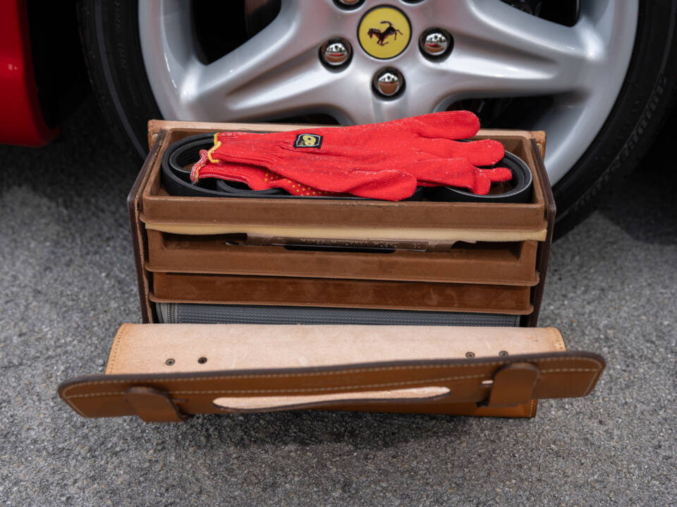 Immagine 18/50 di Ferrari F 355 GTS (1996)