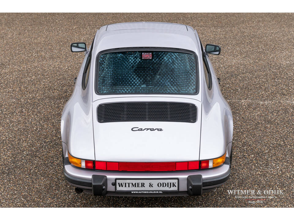 Bild 16/32 von Porsche 911 Carrera 3.2 &quot;25 Jahre 911&quot; (1988)