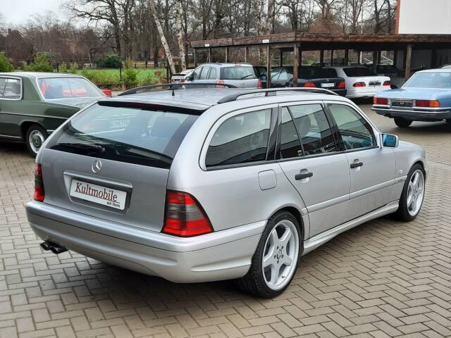 Bild 4/19 von Mercedes-Benz C 43 AMG T (1999)