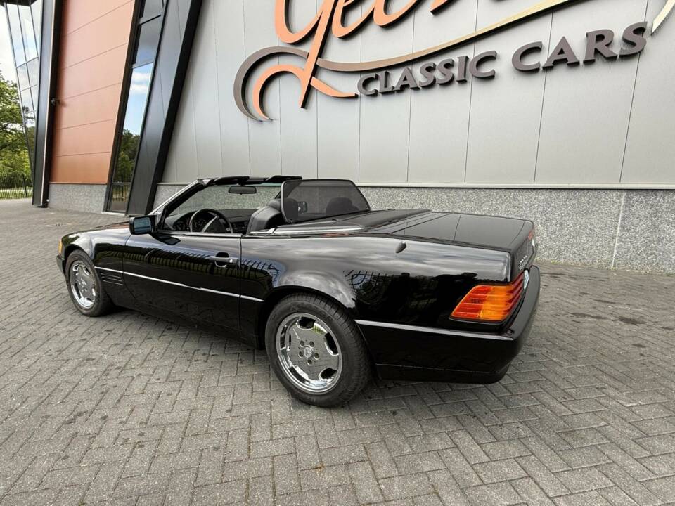 Image 7/50 of Mercedes-Benz 500 SL (1991)