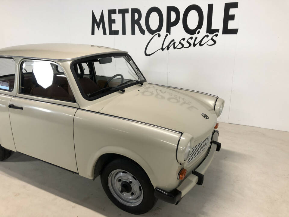 Image 11/28 of Trabant 601 S de Luxe (1990)