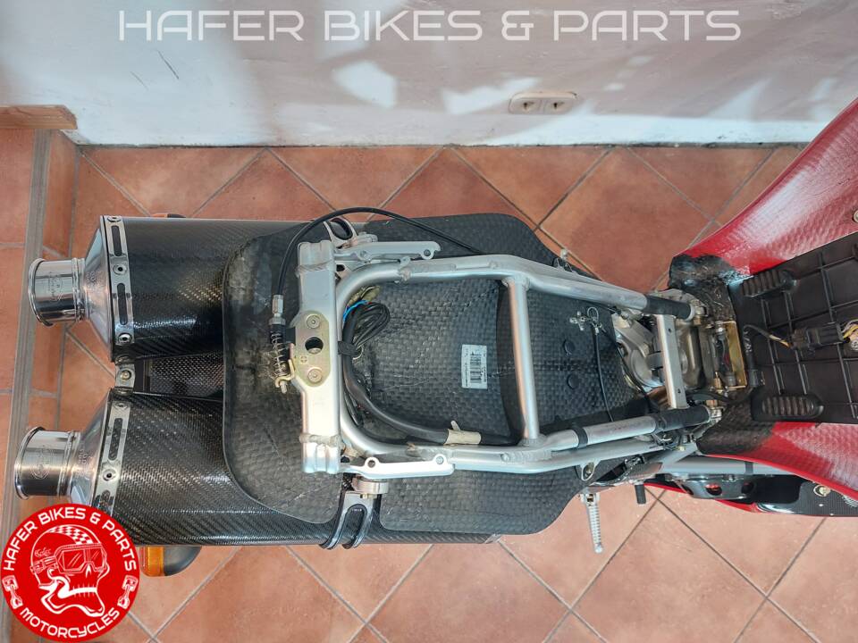 Immagine 47/58 di Ducati 998 R (2002)