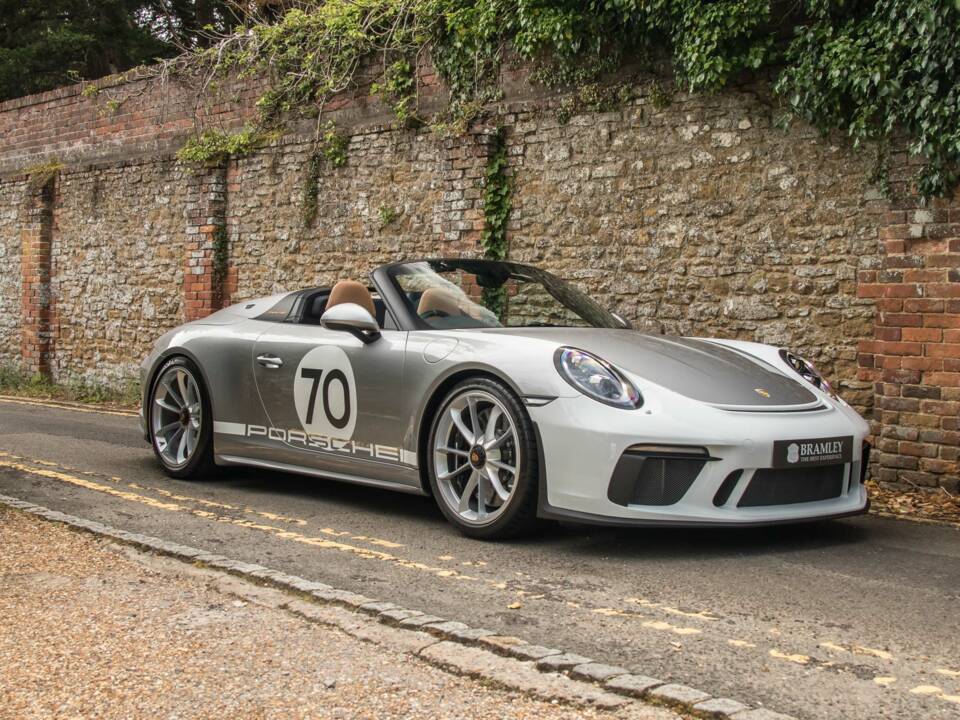 Image 12/26 of Porsche 911 Speedster (2019)