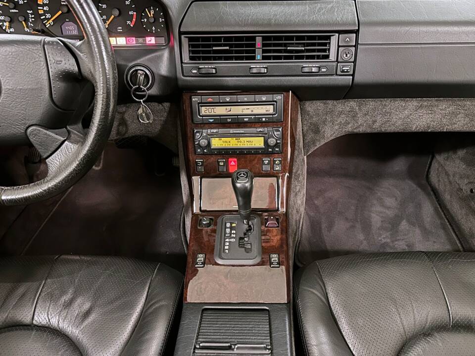 Bild 25/32 von Mercedes-Benz SL 500 (1997)