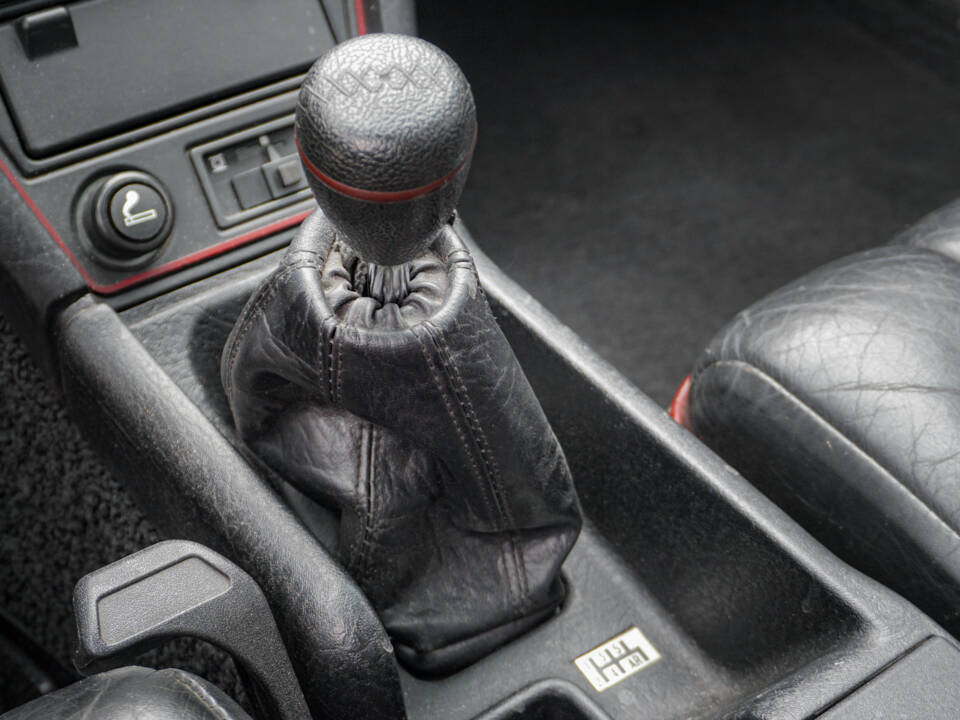 Image 18/44 de Citroën CX 25 GTI Turbo 2 (1986)