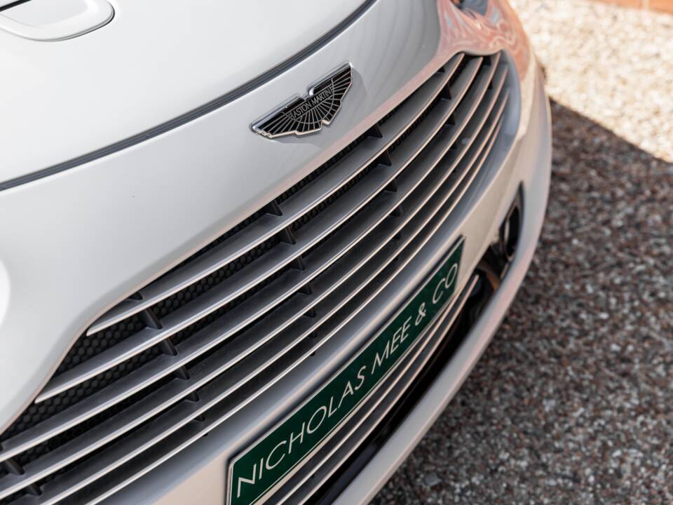 Bild 13/50 von Aston Martin Cygnet (2011)