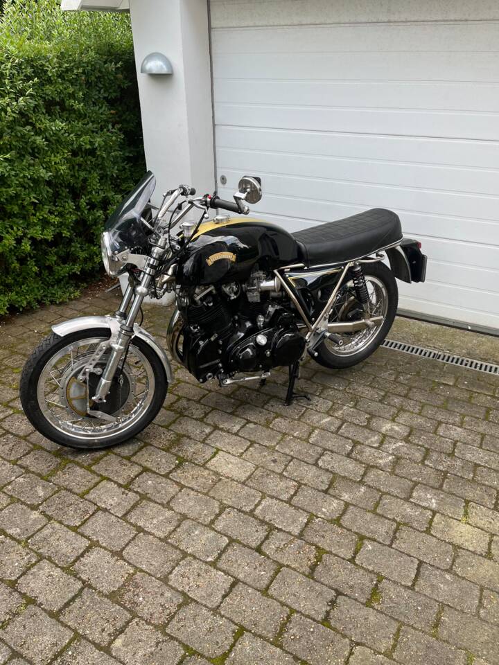 Image 22/24 of Egli-Vincent JMC 0101 (2006)