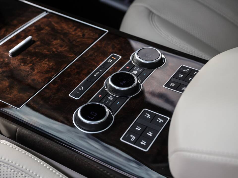 Imagen 26/49 de Land Rover Range Rover Sport SVR (2014)