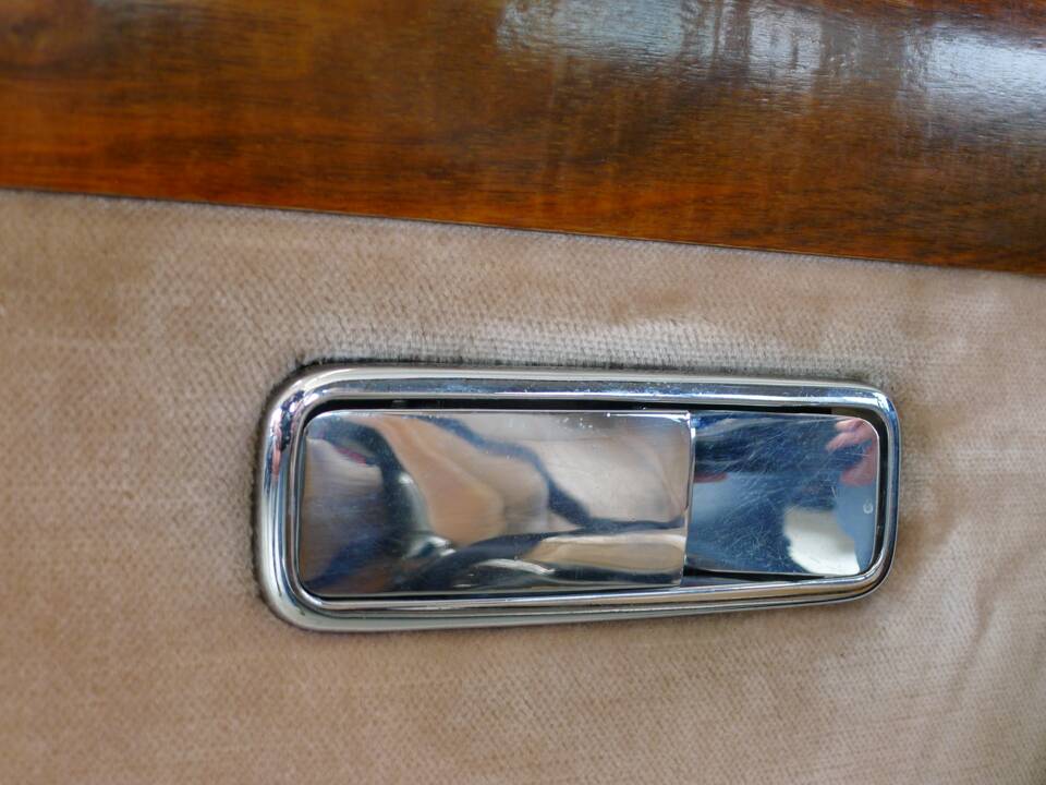 Image 16/44 of FIAT 130 Coupé (1972)