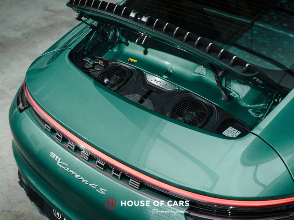 Image 13/24 of Porsche 911 Carrera 4S (2023)