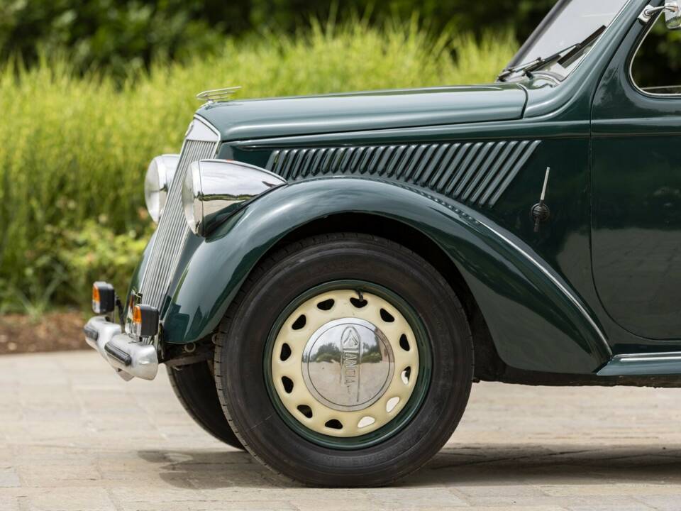 Image 19/50 of Lancia Ardea (1949)