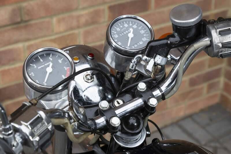 Image 17/30 of Norton Commando 750 Roadster (1972)