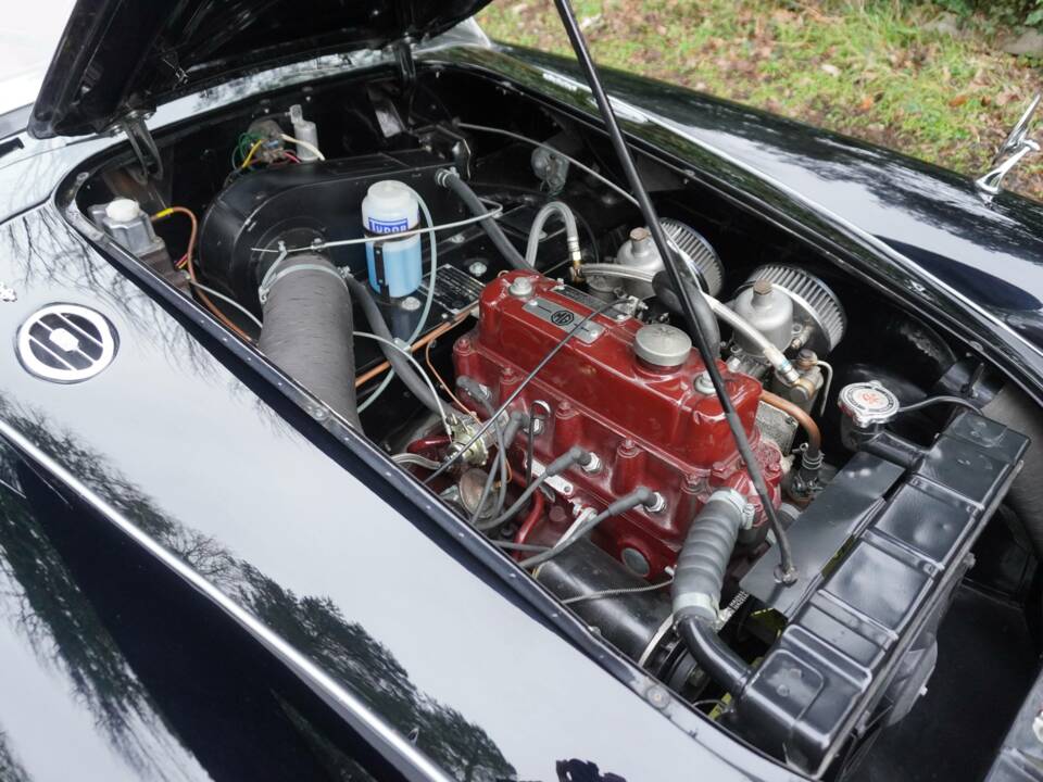 Image 16/19 of MG MGA 1600 (1959)