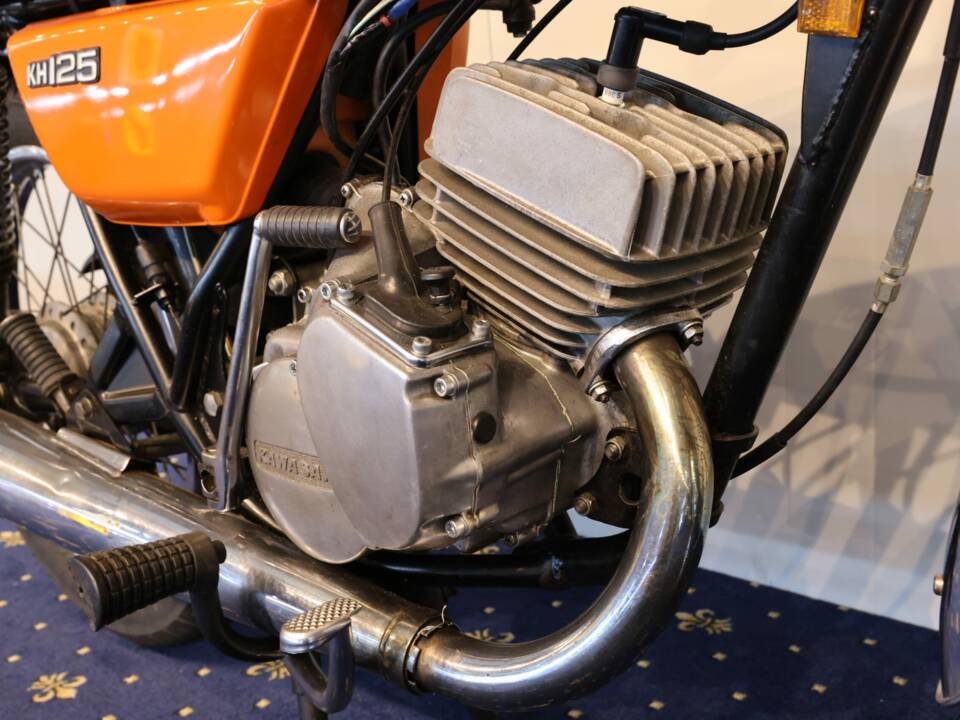 Immagine 13/29 di Kawasaki KH 125 (1981)