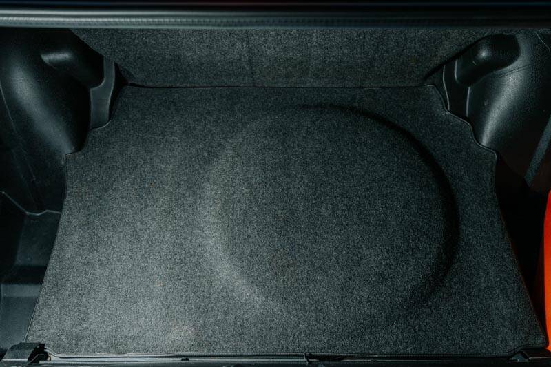 Image 65/69 de Mercedes-Benz 190 E 2.3-16 (1988)