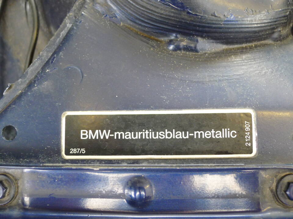 Image 2/37 of BMW 325i (1991)