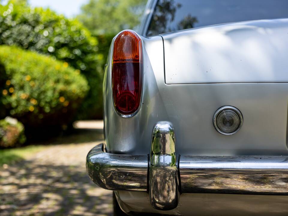 Afbeelding 31/50 van Bentley T 1 (1967)