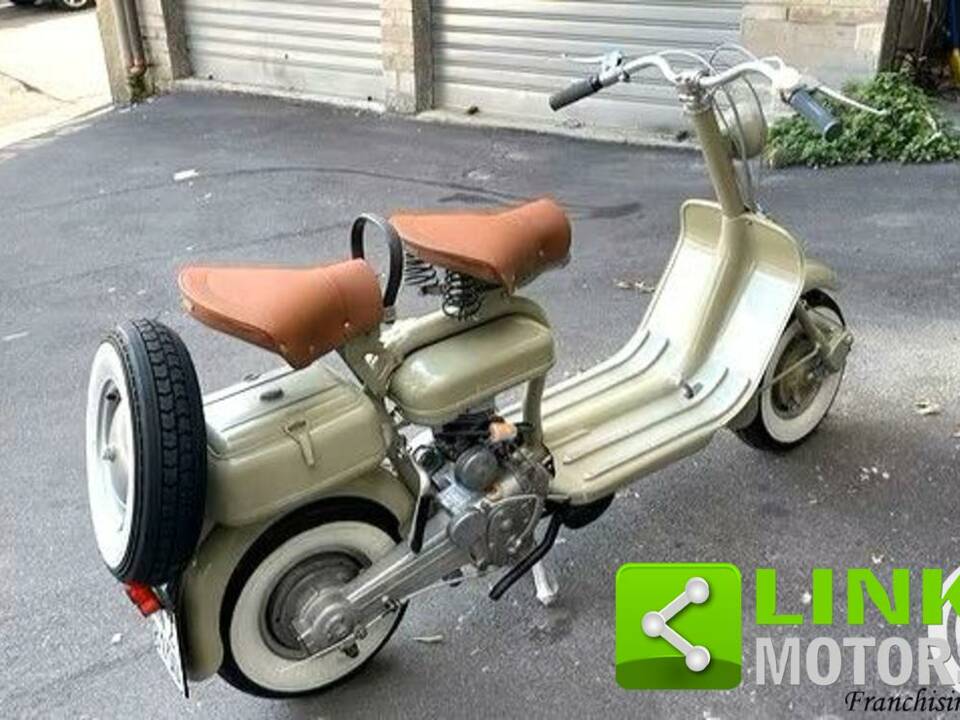 Image 1/10 de Innocenti DUMMY (1954)