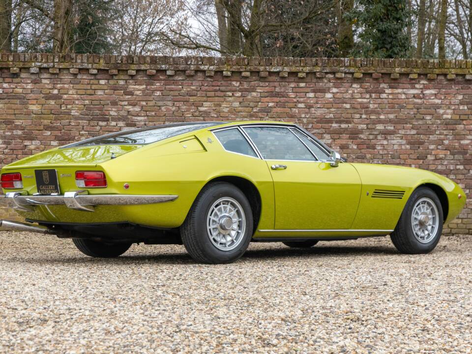 Image 38/50 of Maserati Ghibli (1970)