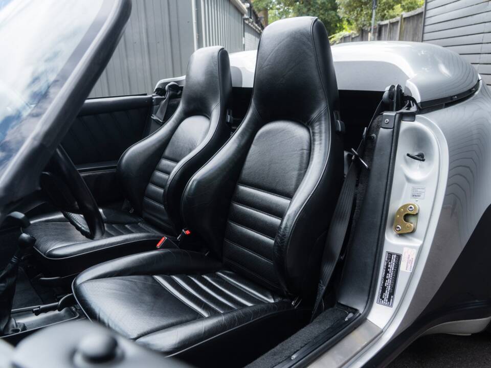 Image 49/68 of Porsche 911 Speedster 3.2 (1989)